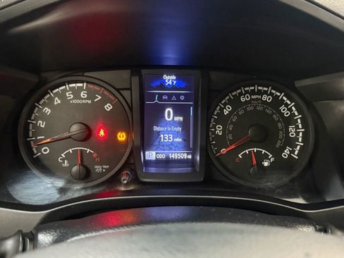 Used 2019 Toyota Tacoma SR w/ SR Convenience Package image 30