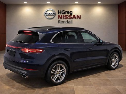 Used 2020 Porsche Cayenne AWD/4WD image 4