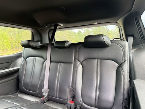 Used 2022 Jeep Wagoneer Series I AWD/4WD image 25