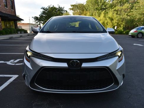 Used 2021 Toyota Corolla XLE FWD image 5