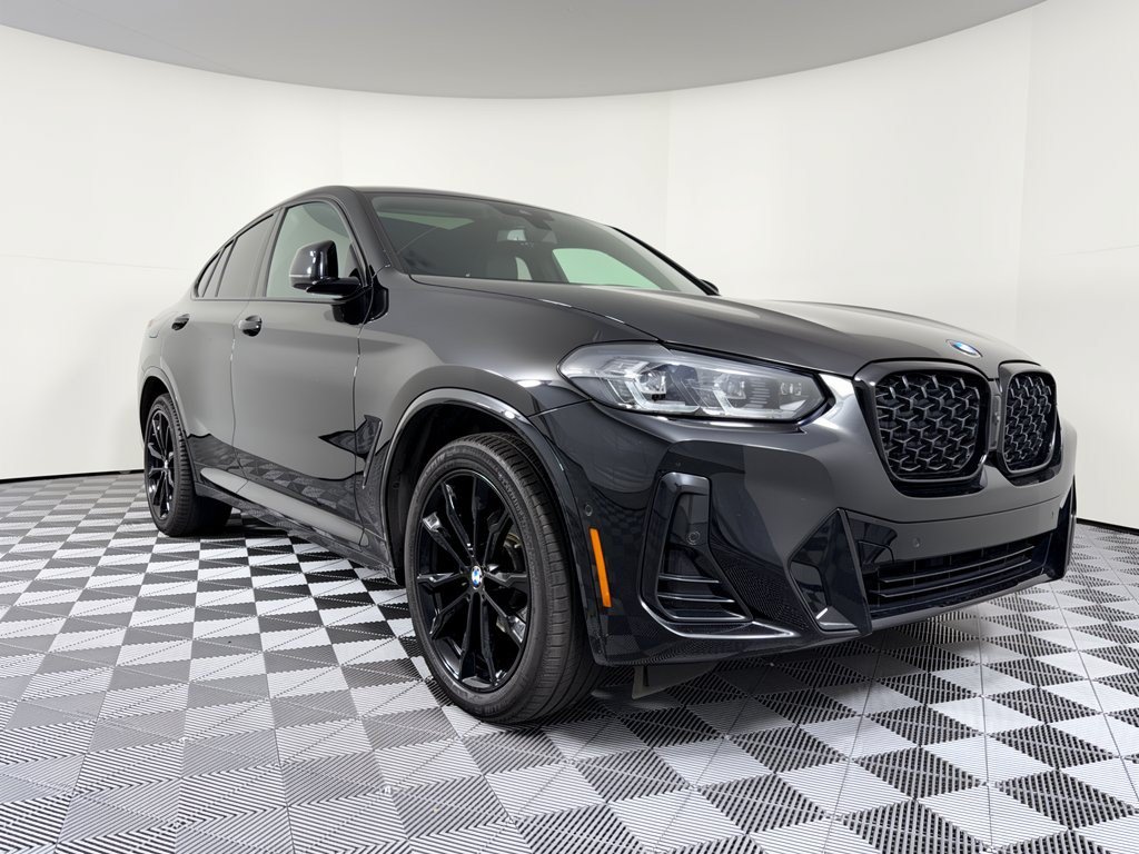 Used 2024 BMW X4 xDrive30i w/ M Sport Package AWD/4WD image 7
