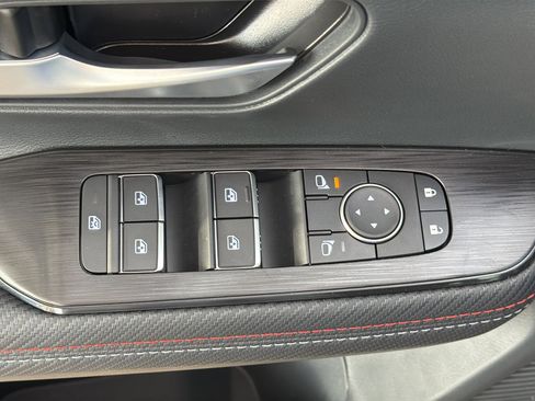 New 2026 Nissan Kicks SR w/ SR Premium Package image 18