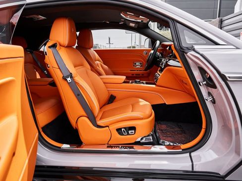 Used 2025 Rolls-Royce Spectre w/ Spectre Launch Package AWD/4WD image 22