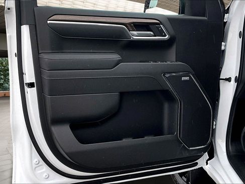 New 2026 Chevrolet Silverado 1500 LT Trail Boss w/ Convenience Package II image 9