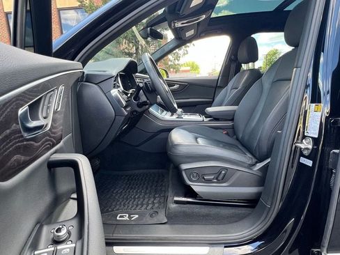 Used 2020 Audi Q7 3.0T Premium Plus w/ Premium Plus Package AWD/4WD image 34
