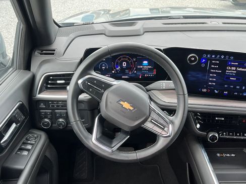 Used 2025 Chevrolet Tahoe LT AWD/4WD image 11
