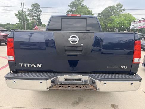 Used 2011 Nissan Titan SV w/ SV Value Truck Pkg RWD image 22