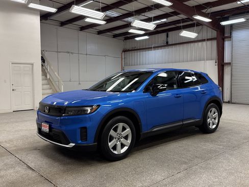 Used 2024 Honda Prologue EX image 1