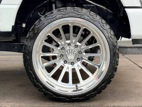 Used 2024 Ford F350 Platinum w/ FX4 Off-Road Package AWD/4WD image 14