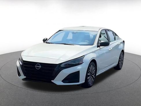 Used 2026 Nissan Altima 2.5 SV FWD image 7