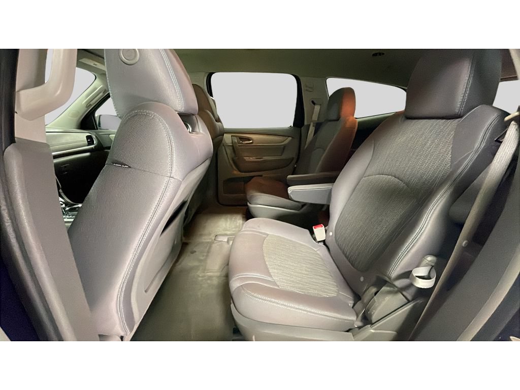 Used 2017 Chevrolet Traverse LT w/ Traveler's Package FWD image 15
