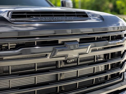 Used 2026 Chevrolet Silverado 3500 High Country w/ High Country Premium Package AWD/4WD image 32