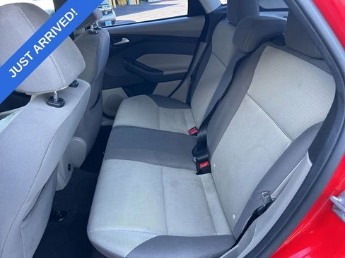 Used 2014 Ford Focus SE FWD image 6