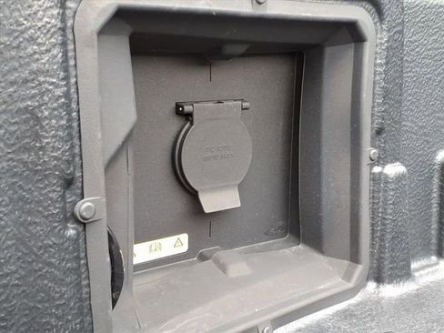 Used 2023 Ford F150 XLT w/ Equipment Group 302A High image 6