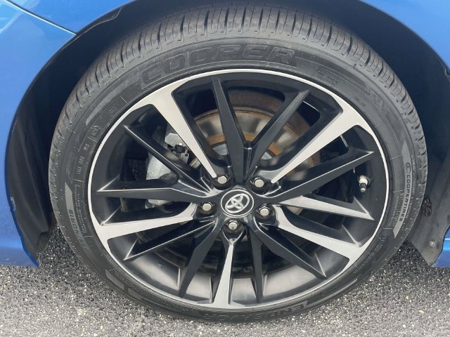 Used 2019 Toyota Camry XSE FWD image 8