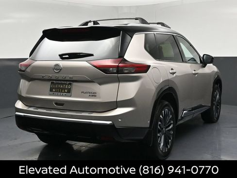 Certified 2026 Nissan Rogue Platinum w/ Platinum Premium Package AWD/4WD image 4