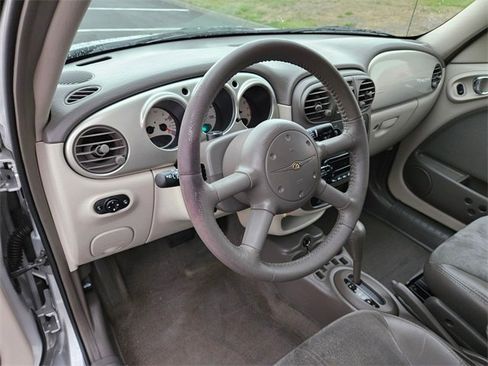 Used 2001 Chrysler PT Cruiser image 15