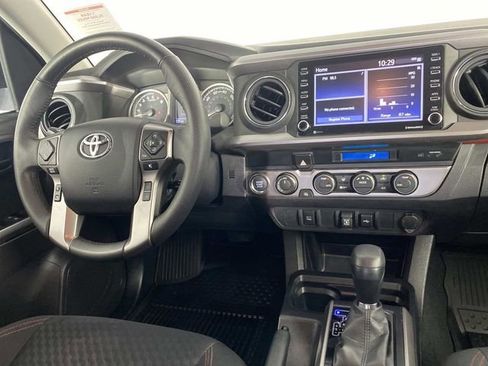 Used 2023 Toyota Tacoma SR5 AWD/4WD image 12