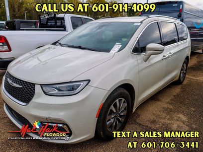 Used 2021 Chrysler Pacifica Touring-L