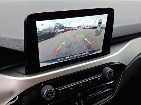 Used 2020 Ford Escape SEL image 19