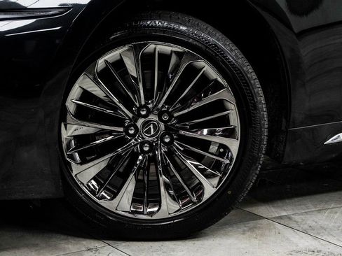 Used 2018 Lexus LS 500 AWD w/ Luxury Package image 3