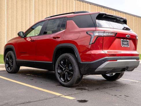 New 2026 Chevrolet Equinox LT w/ Midnight Edition FWD image 7