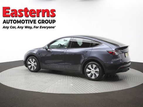 Used 2024 Tesla Model Y Long Range AWD/4WD image 55
