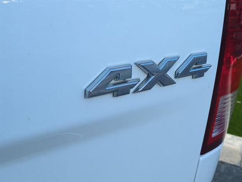 Used 2018 RAM 2500 Tradesman w/ Chrome Appearance Group image 26