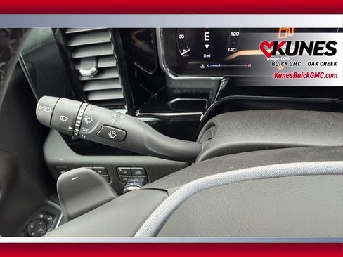 New 2026 GMC Sierra 1500 Elevation w/ Preferred Package AWD/4WD image 13
