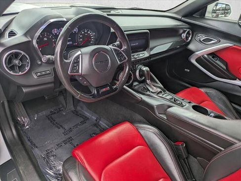 Used 2019 Chevrolet Camaro SS RWD image 10