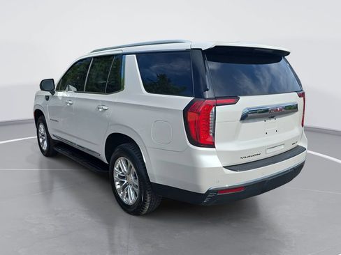Certified 2022 GMC Yukon SLT w/ SLT Luxury Package AWD/4WD image 6