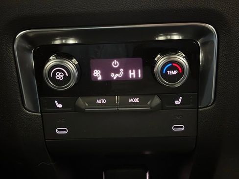 New 2026 GMC Yukon XL Elevation image 5