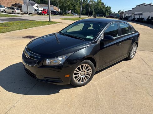 Used 2011 Chevrolet Cruze LT FWD image 1