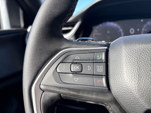 New 2025 Jeep Grand Cherokee Altitude image 16