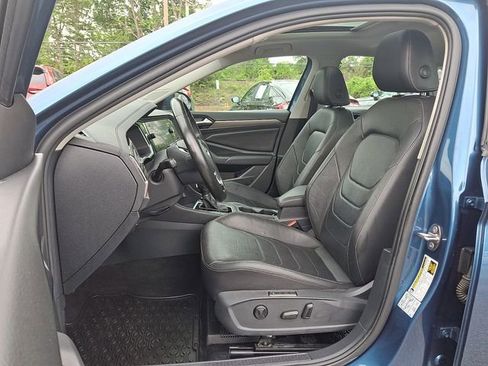 Used 2019 Volkswagen Jetta SEL Premium FWD image 13