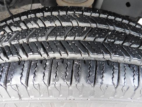 Used 2011 Ford E-450 and Econoline 450 Super Duty w/ Shuttle Bus Prep Pkg image 33