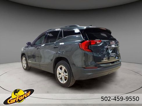 Used 2020 GMC Terrain SLE w/ Driver Convenience Package image 4