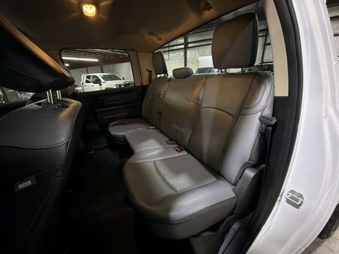 Used 2020 RAM 2500 Tradesman w/ Chrome Appearance Group image 29