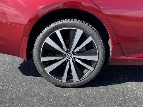 Used 2020 Nissan Altima 2.5 SR w/ Premium Package image 30