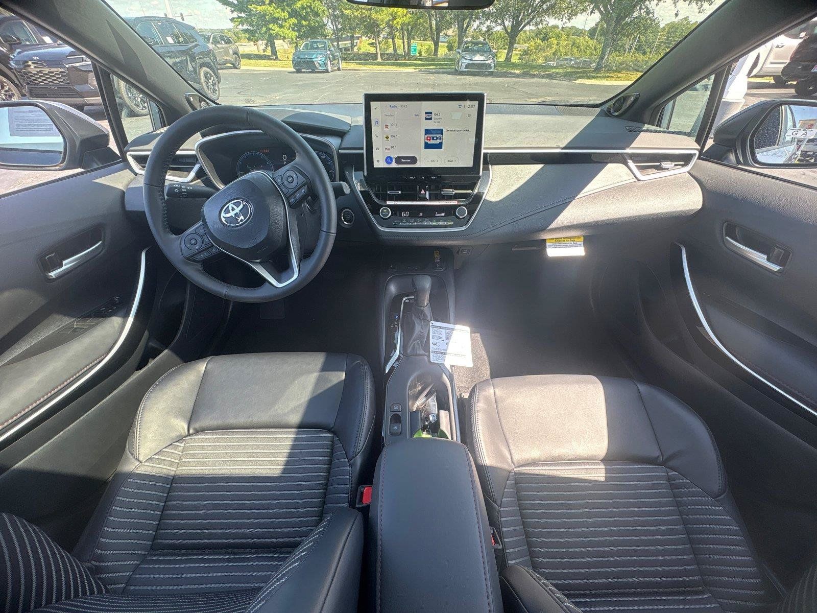 Used 2026 Toyota Corolla XSE FWD image 15