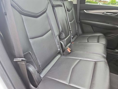 Used 2019 Cadillac XT5 Luxury AWD/4WD image 38