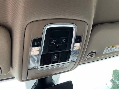 Used 2022 RAM 2500 Laramie AWD/4WD image 30