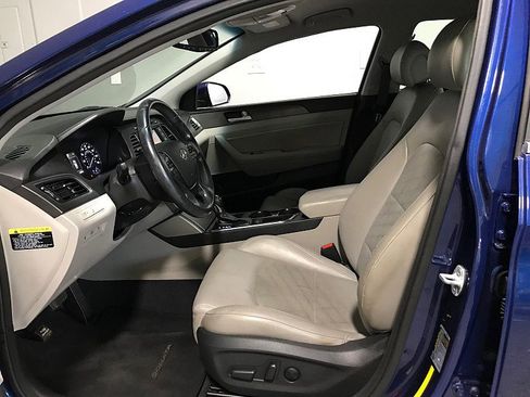 Used 2015 Hyundai Sonata Sport w/ Option Group 03 FWD image 10