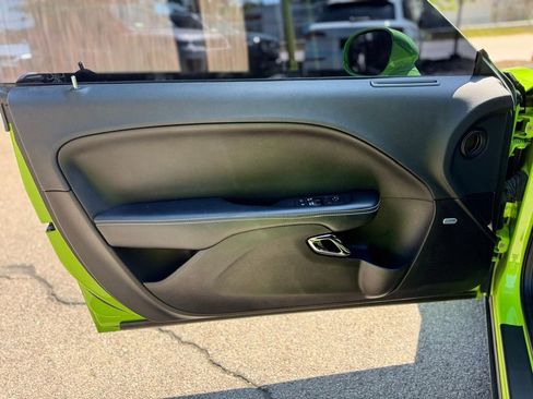 Used 2019 Dodge Challenger SRT Hellcat RWD image 14