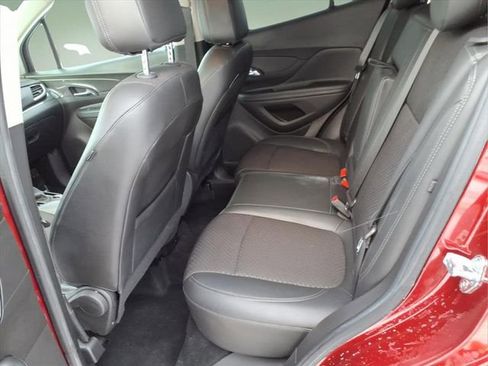 Used 2021 Buick Encore Preferred image 12