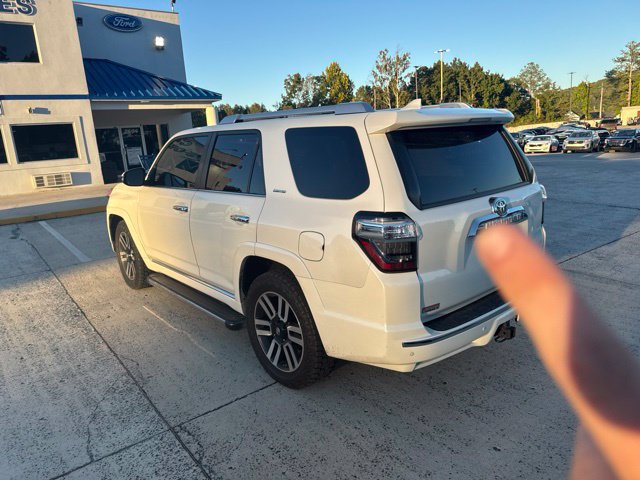 Used 2018 Toyota 4Runner Limited RWD image 9
