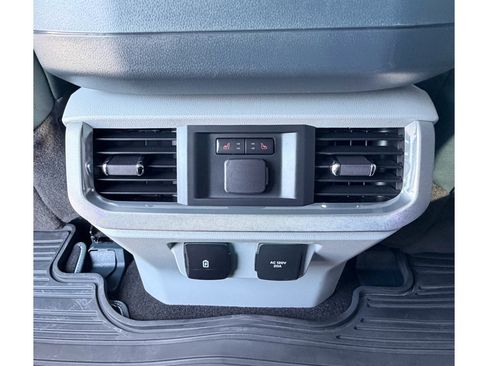 Used 2022 Ford F150 Limited image 30