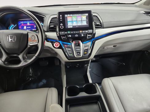 Used 2023 Honda Odyssey Touring image 11
