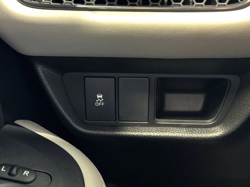 New 2027 Honda HR-V LX image 18