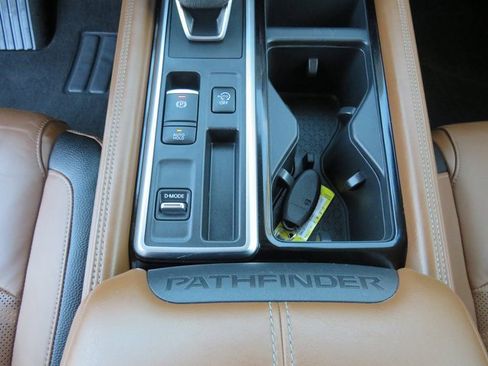 Used 2022 Nissan Pathfinder Platinum w/ Cargo Package image 24